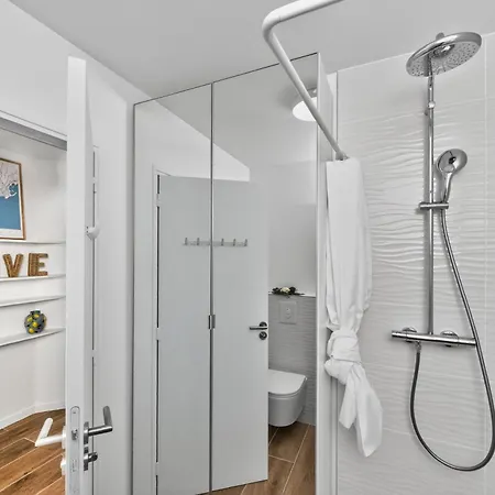 Boyer - Somptueux 3 Pièces Carré D'or Parking Privé Apartamento